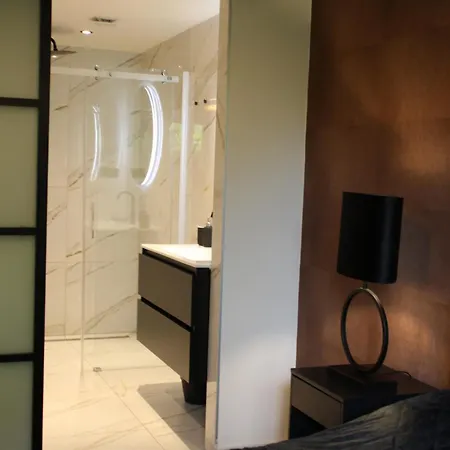Guest house - Apeldoorn Met Jacuzzi Wenum