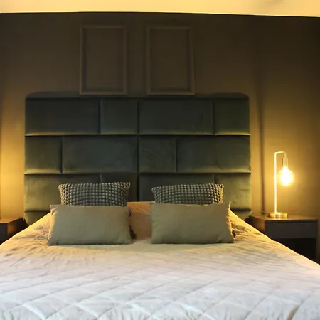 - Apeldoorn Met Jacuzzi Guest house