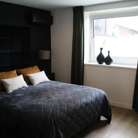 בית הארחה - Apeldoorn Met Jacuzzi 4*