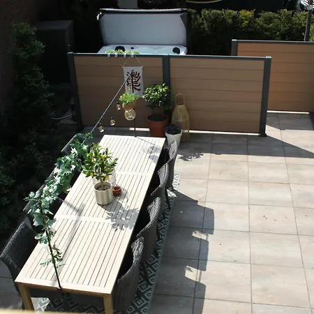 Guest house - Apeldoorn Met Jacuzzi Wenum